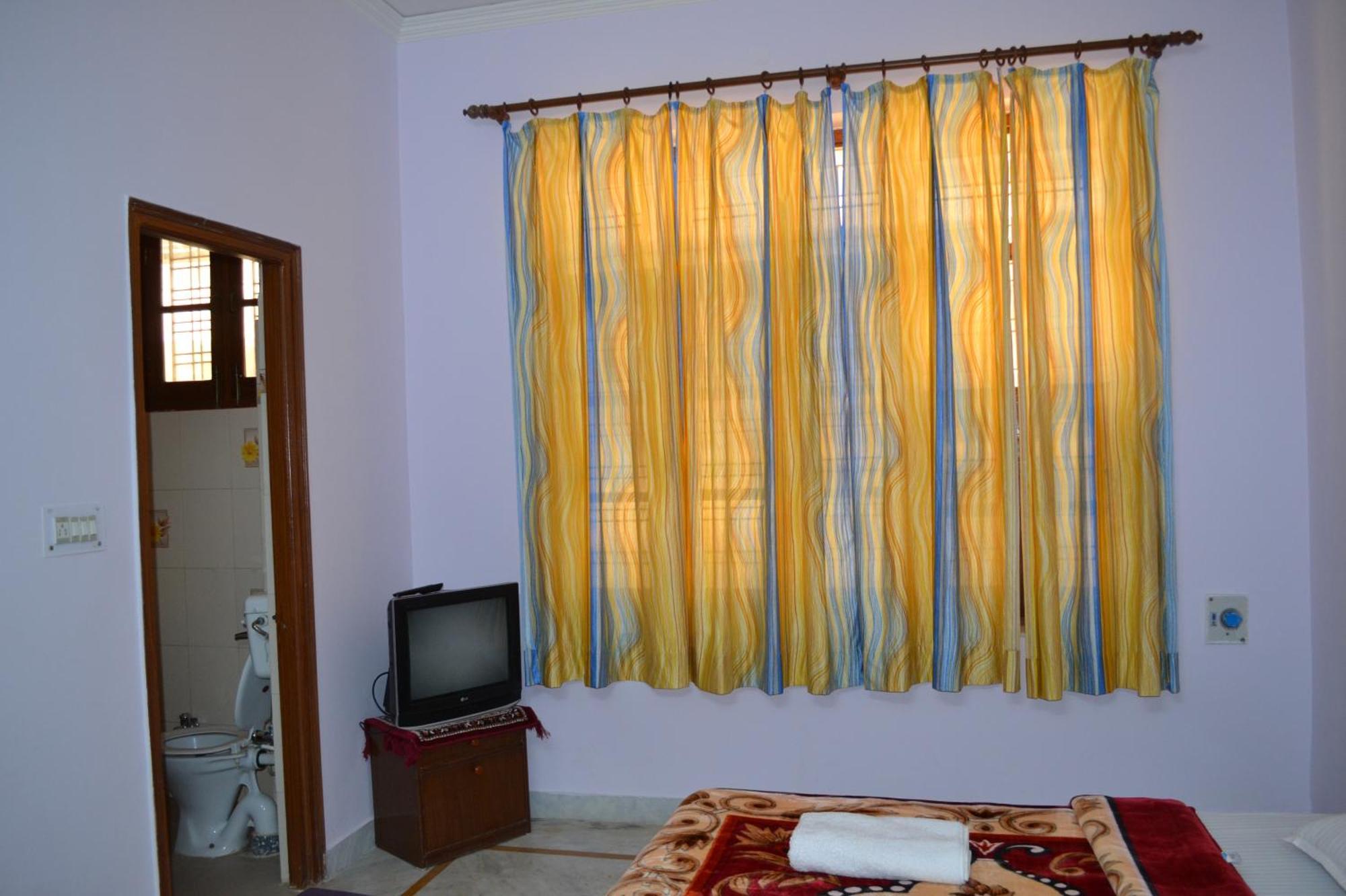 רישיקש The Holiday Home מראה חיצוני תמונה